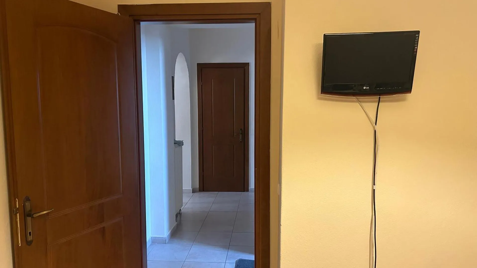 Iliana House Apartment Neo Epivates