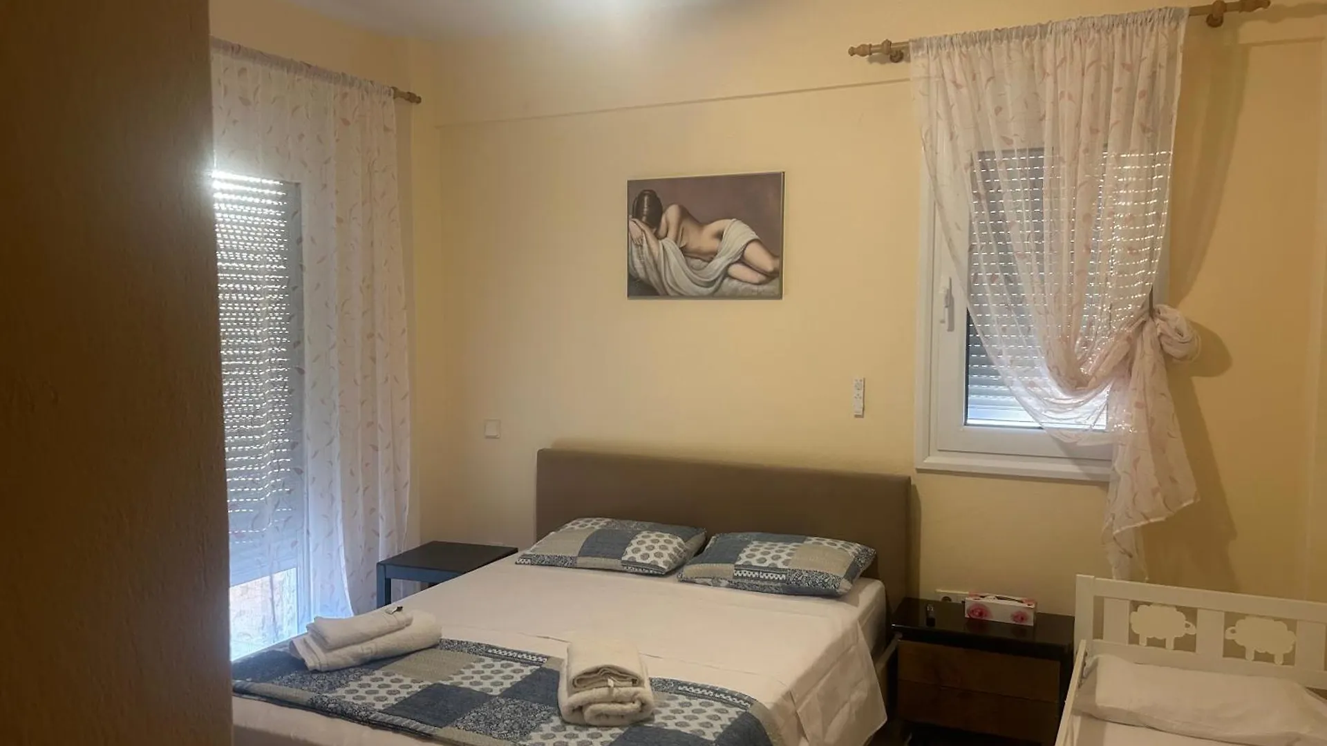Iliana House Apartment Neo Epivates